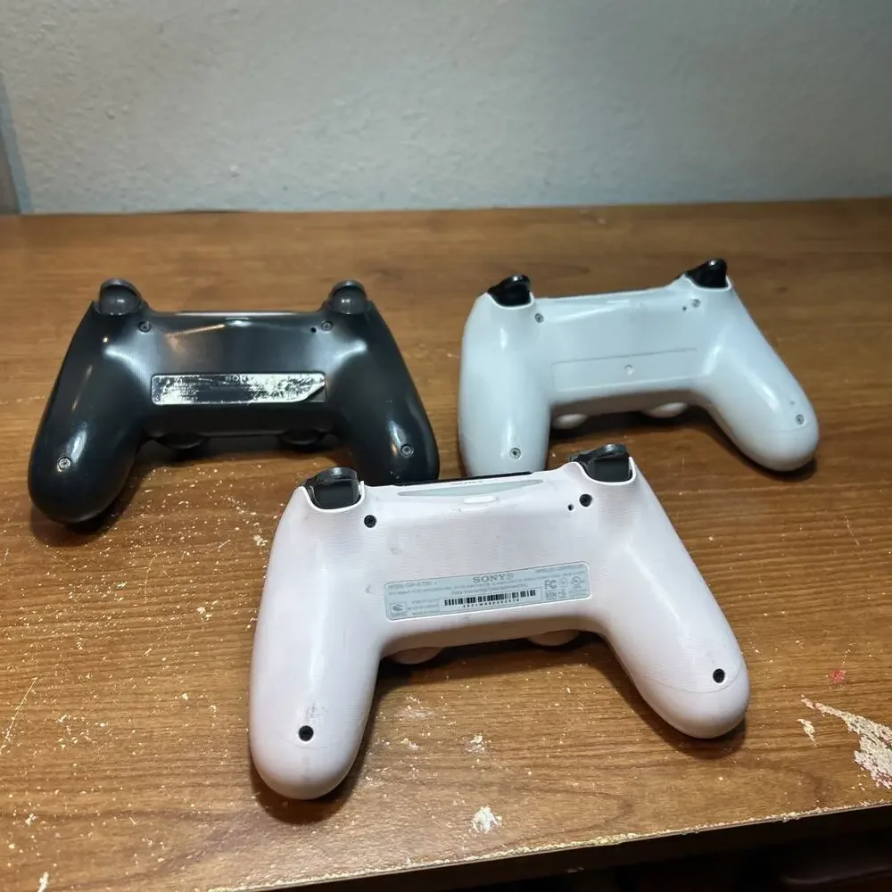 Sony Dualshock Controllers Playstation 4 LOT OF 3 Untested